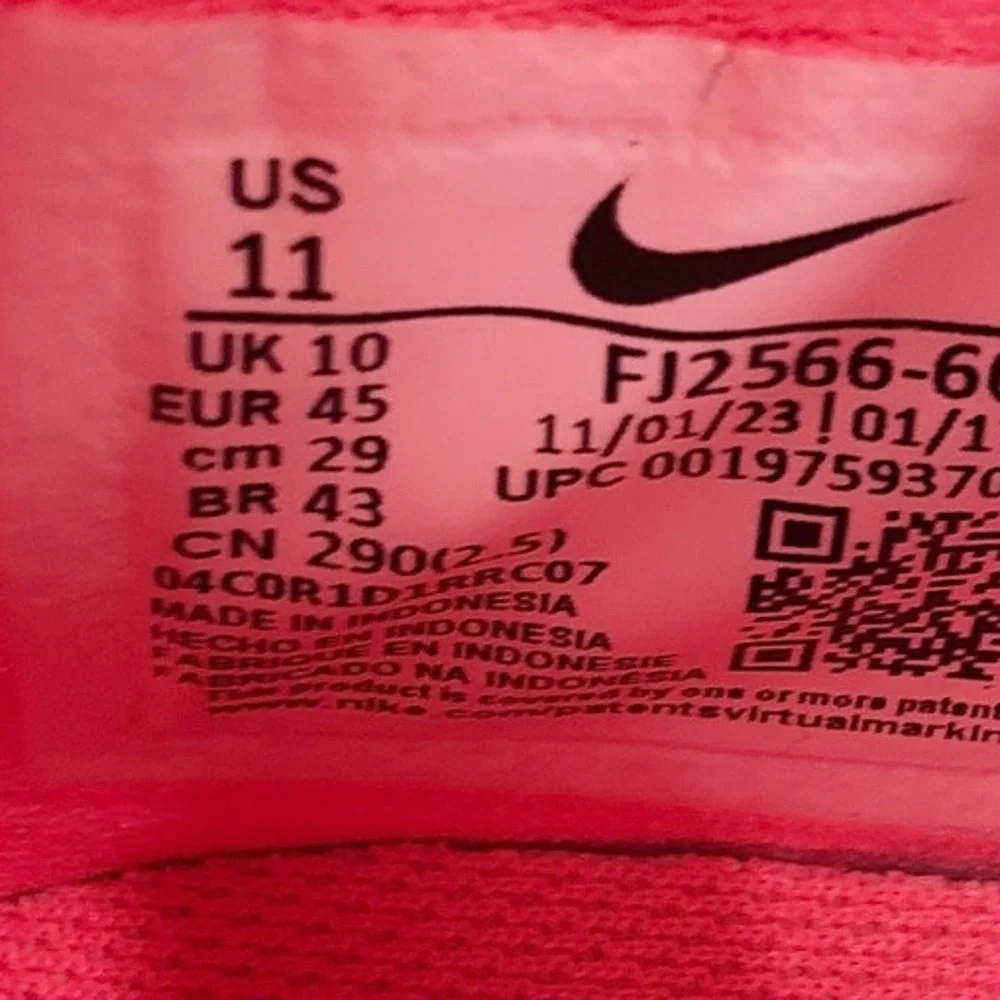 Nike Phantom Luna 2 Academy TF Soccer Cleats Mens 11 Pink Turf Shoes NIB